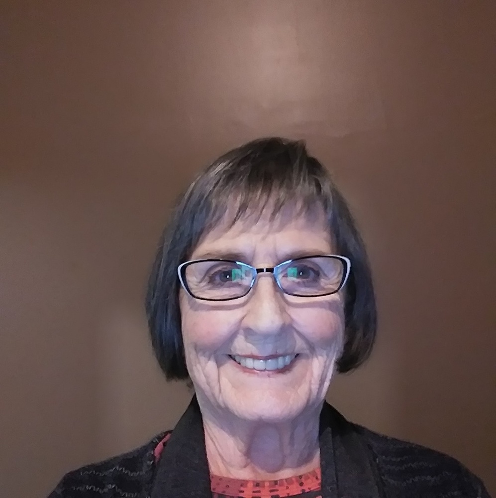 Meet your Posher, Dee